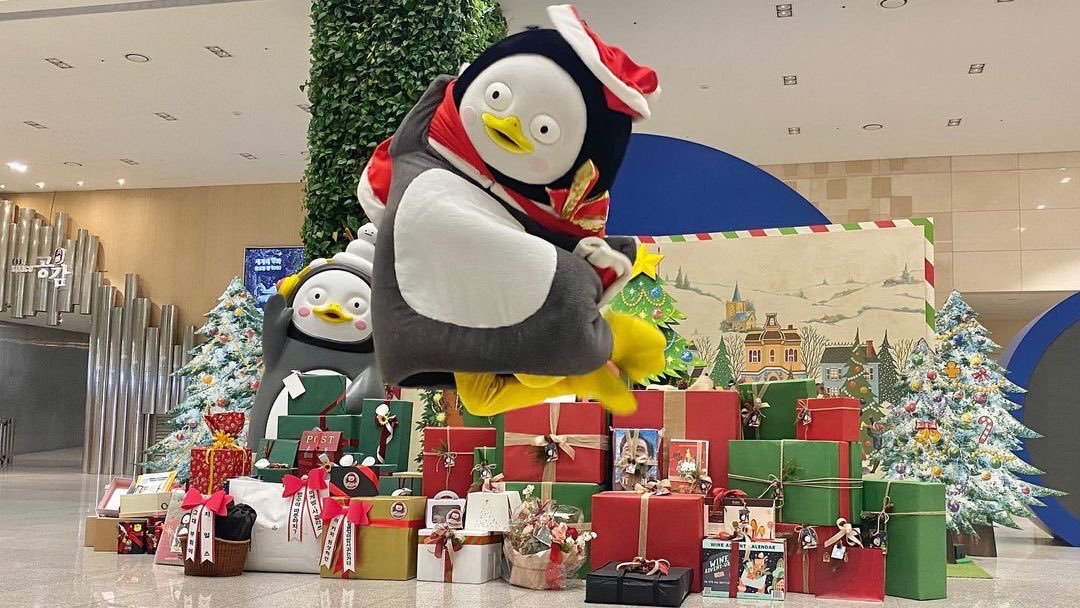 luvpengsoo's tweet photo. 🎄🎁🎅🏻🐧 https://t.co/SvQZgKct8U