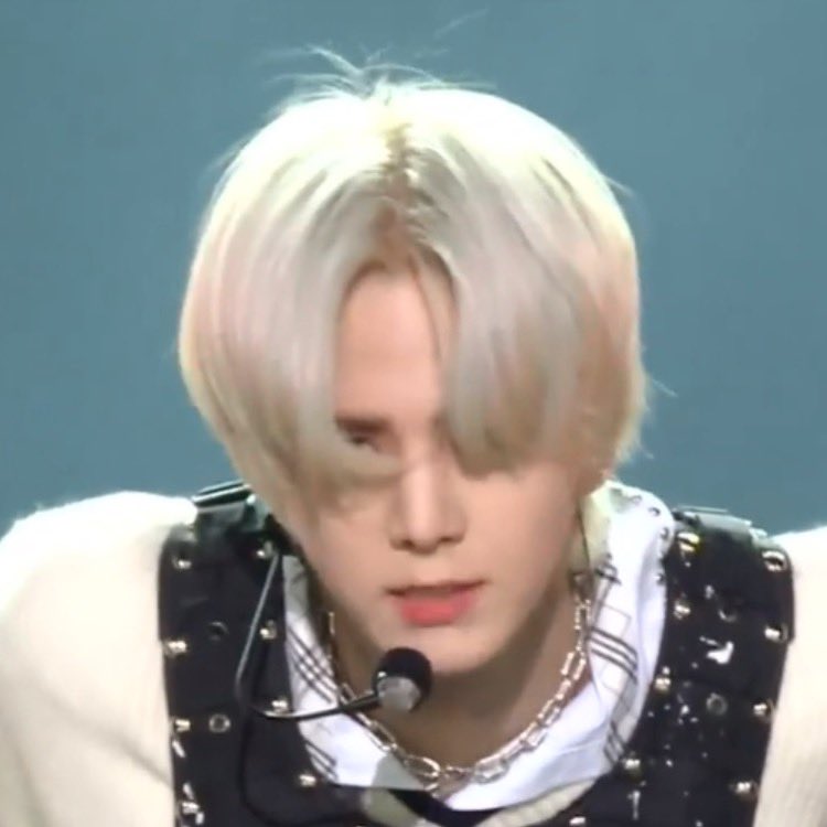 담 tweet media