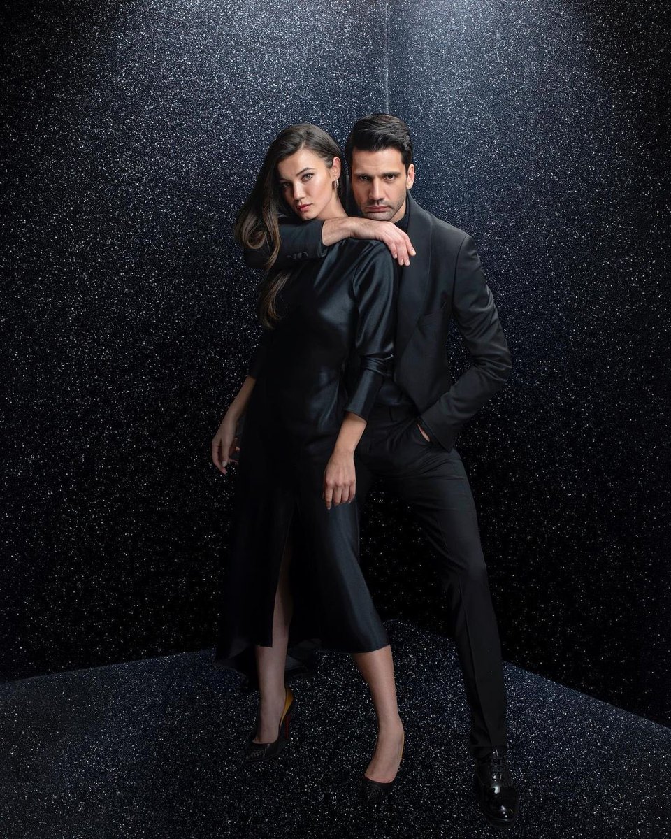 Aster_Violet_'s tweet photo. Black esthetic 🖤🔥 #Yargı #IlCey #PınarDeniz #KaanUrgancıoğlu https://t.co/2htm8Sbddm