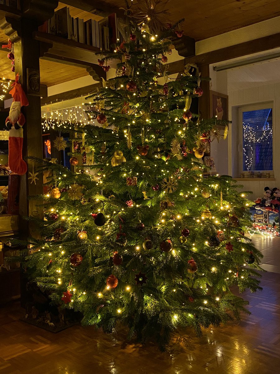 schramlbauer's tweet photo. Merry Christmas https://t.co/Cbe7Xvxf5I