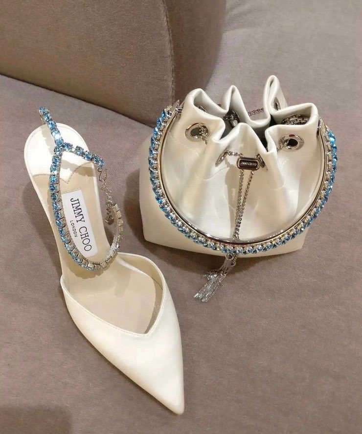 bottegalolita's tweet photo. Jimmy Choo shoes matching with a handbag https://t.co/t3XeIXbmgh