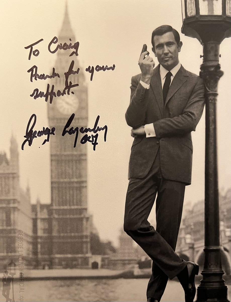 CraigMMcDonald's tweet photo. Under the Christmas tree? Very much loving this personalized autographed photo from my favorite James Bond (& star of my favorite Bond film), George Lazenby! @lazenbyofficial #GeorgeLazenby #JamesBond #007 #OnHerMajestysSecretService #IanFleming #DeathInTheFace #HectorLassiter https://t.co/tJngo2lyzh