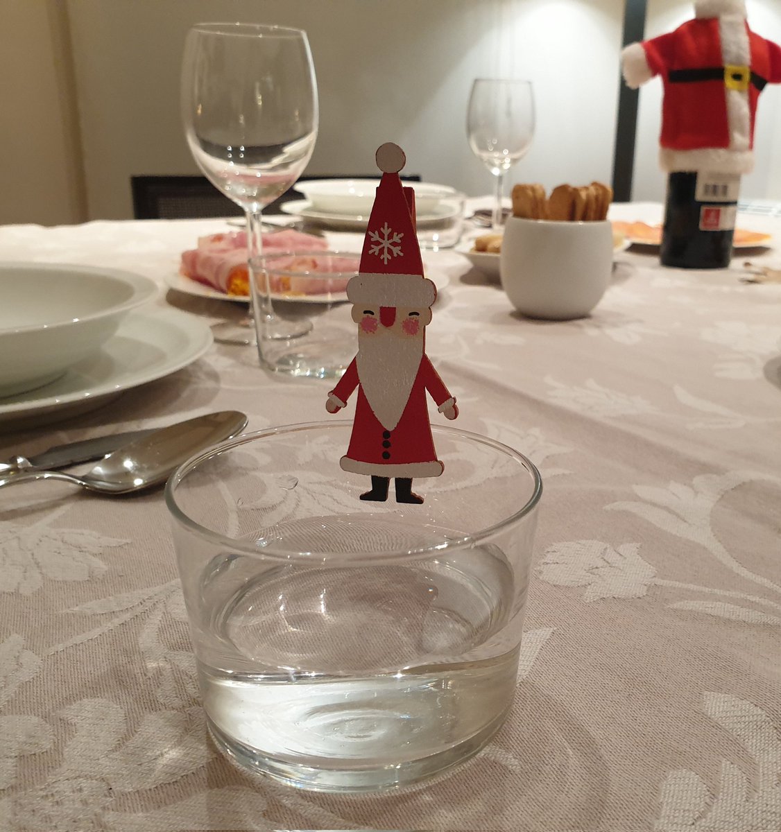 #VASOSSOLIDARIOS  de @Agbar con #LaPalma. La isla bonita. Única y especial. Bones festes. Zorionak. Felices fiestas!