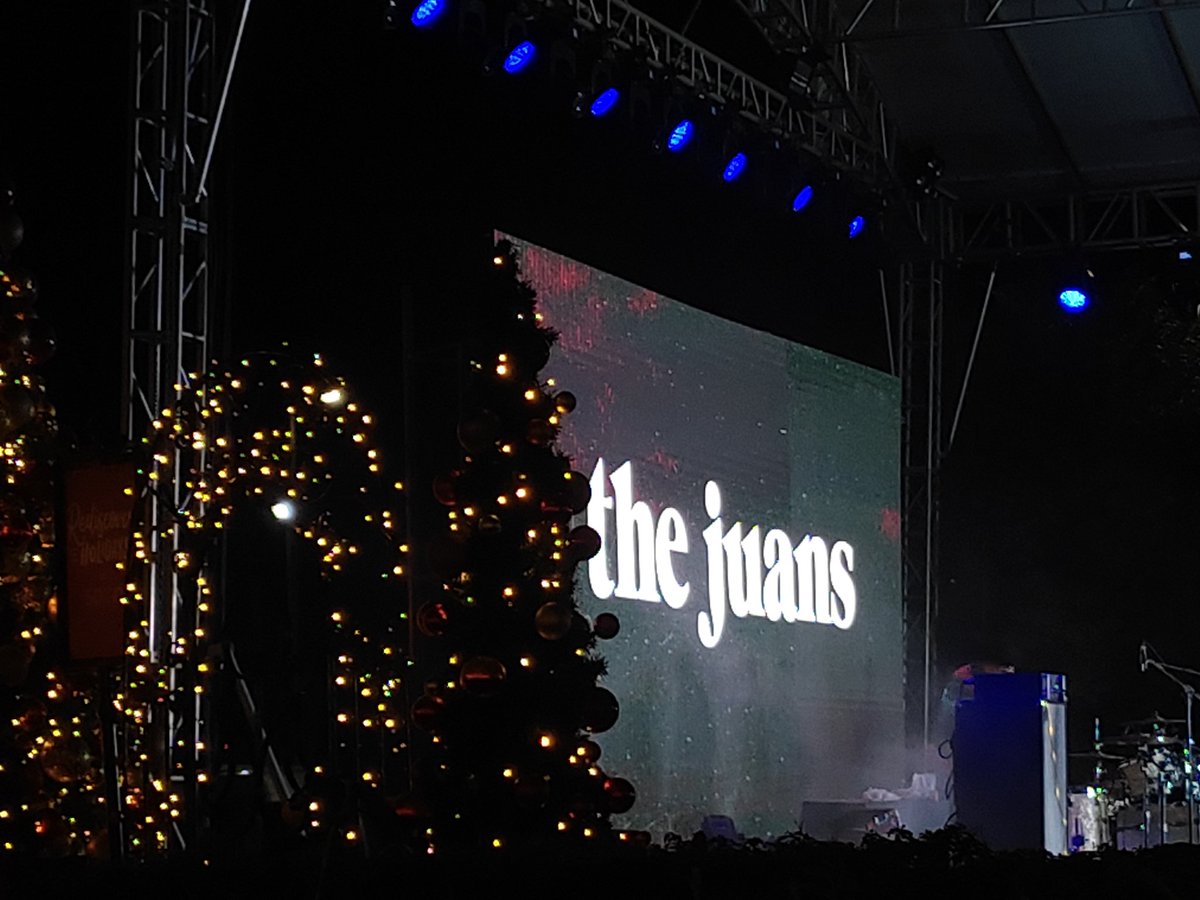 _realroseanne's tweet photo. my juanista dream 2yrs ago.
.
.
.
ctto images. https://t.co/Qkx56xZ4ag