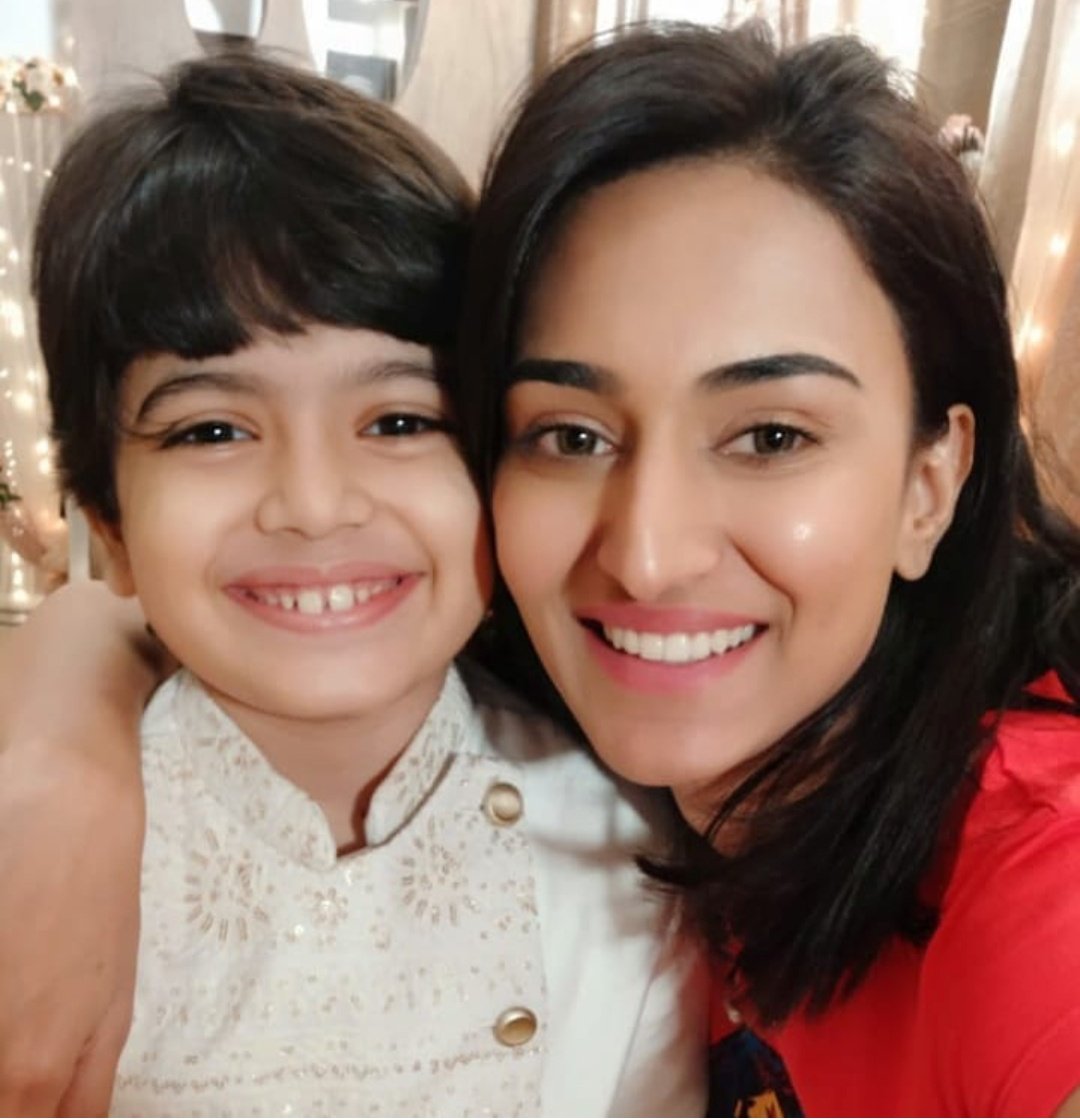 IG Post By <a href="/iam_advaitadi/">Advait</a> wishing <a href="/IamEJF/">Erica J Fernandes</a> A Merry Christmas on this Festive Season!!

#EricaFernandes #AdvaitAdi #EricaAsSonakshi #OnscreenMotherSonDuo 
#BeingSonakshi #BeingAyush #KRPKAB3
