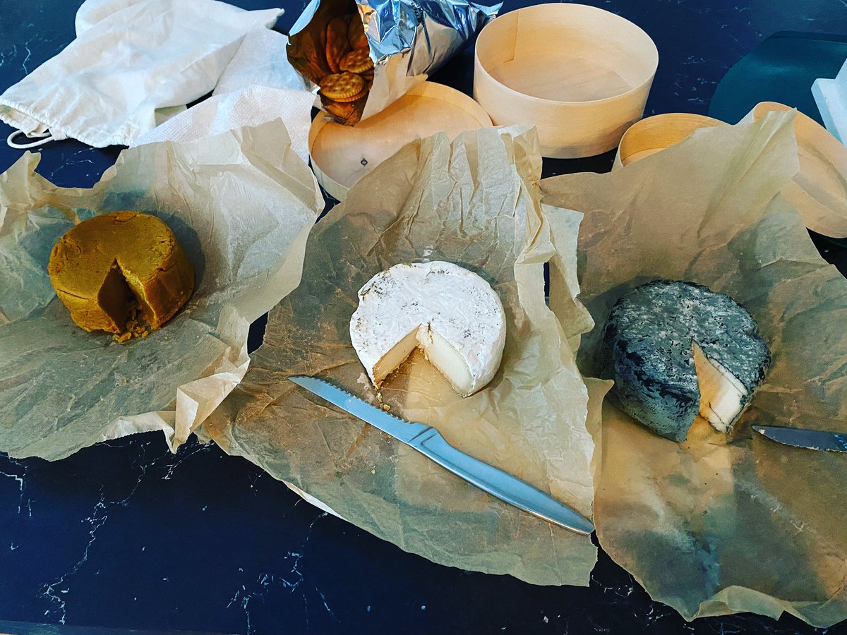 Super proud of the vegan cheese I made! Cheddar, Camembert and Bleu Cheese. Nothing like wine with cheese and crackers to start the holiday off right! Happy Holidays! #lifeistrailrunning #veganhomemadecheese #vegancheese #vegantrailrunner #wineandcheese #plantbasedrunner