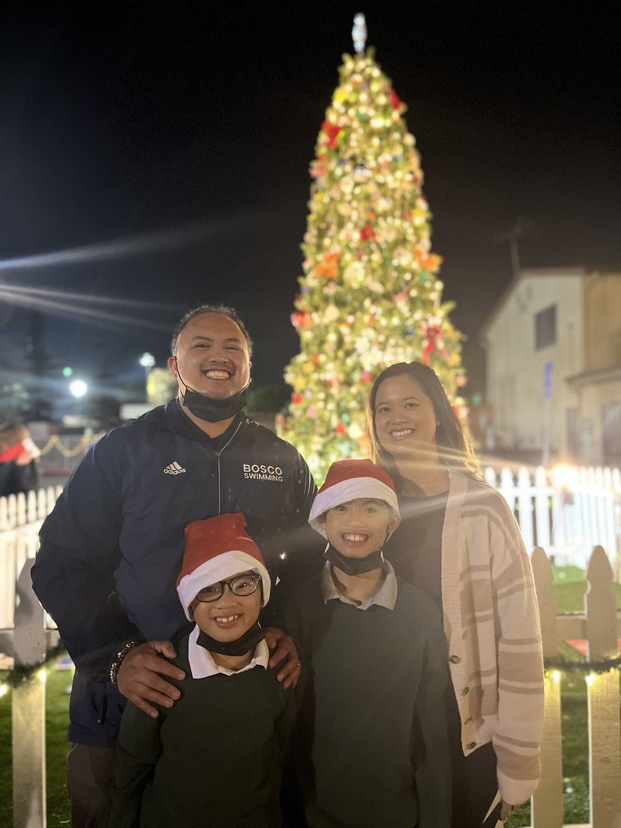 PanthersAnalyst's tweet photo. From our fam to our #PanthersFam, Christmas blessings to you all! https://t.co/Calm3dx3QG