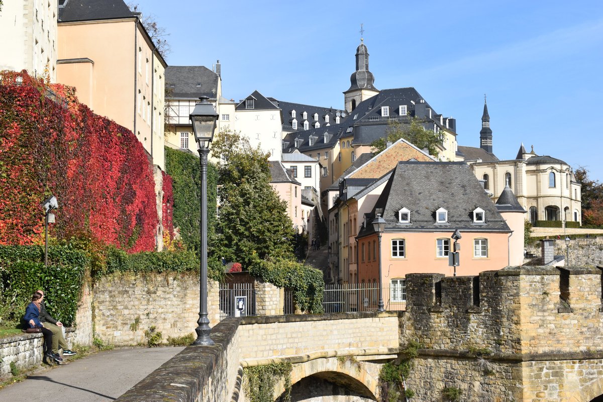 The old town of Luxembourg was the best UNESCO-listed site I visited this year. Find the rest of my travel awards for 2021 right here... travelooney.wordpress.com/2021/12/21/bes…

#luxembourg #luxembourgcity #visitluxembourg #travelblog #travelblogger #travelwriter #traveljournalist #unesco