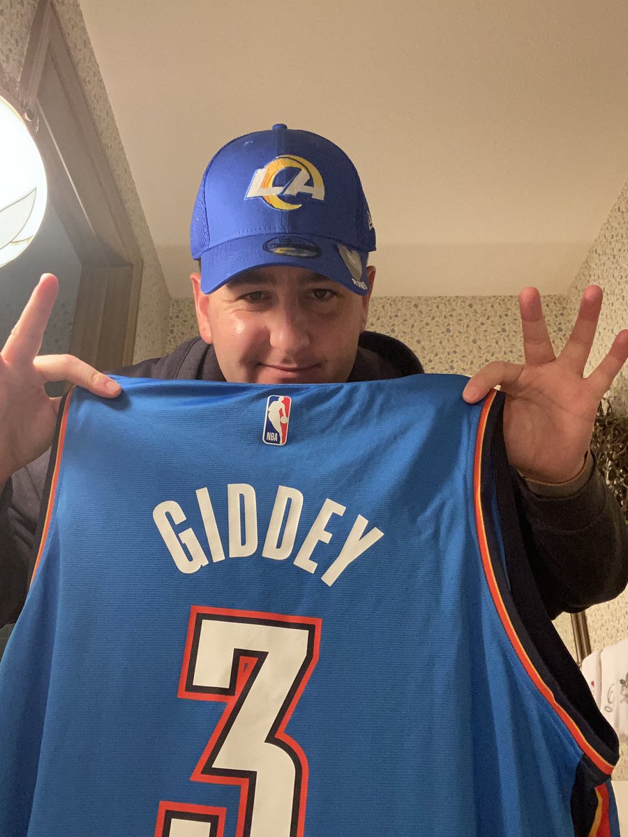 BookitWithTrent's tweet photo. Santa is such a goat https://t.co/rIHHGXsdwe