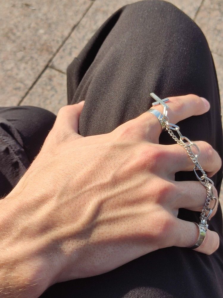 hourlyhands's tweet photo. https://t.co/zl5MEf5bOj