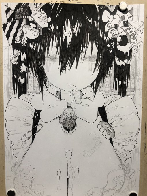 1日一枚企画最後の一枚が全然終わらない...(最早1日一枚ではない)
最後だから拘ってるとかじゃなくて描きたい絵後回しにしてちまちま描いてたら全く終わらなかったパターン。今月中には完成させます🏃💦 