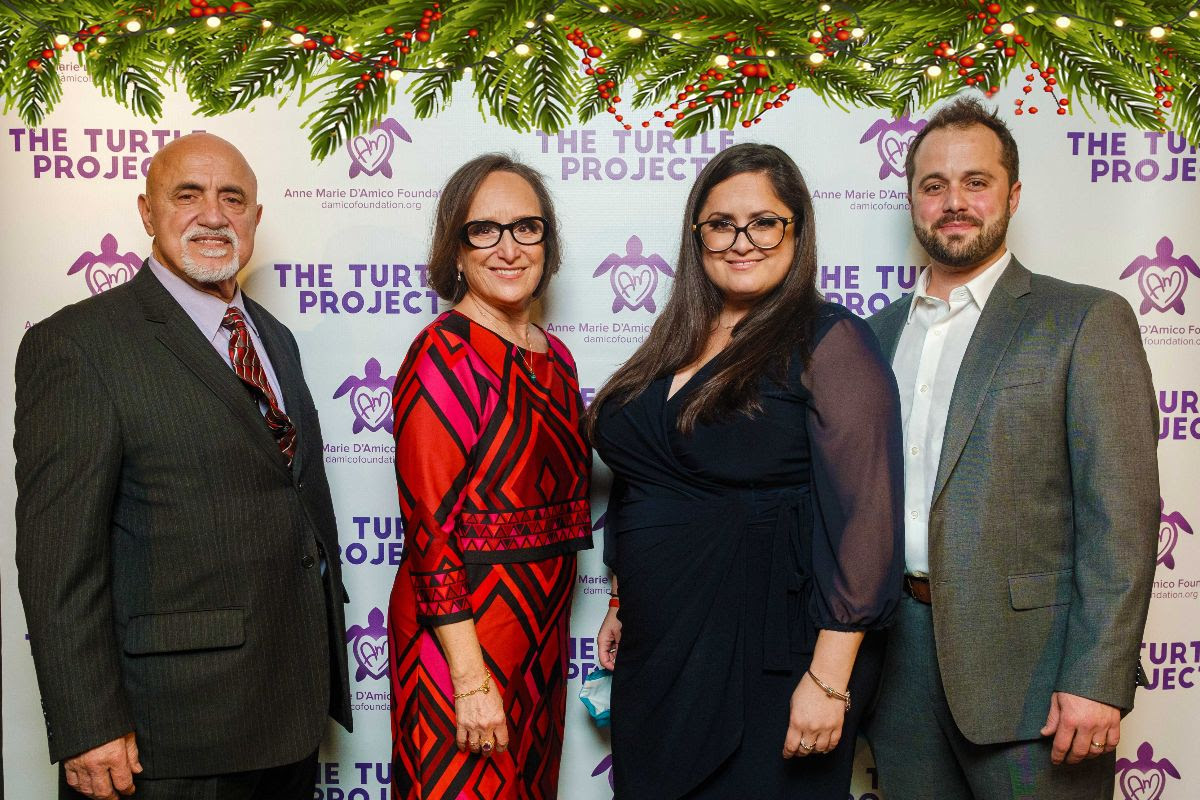 damicofdn's tweet photo. On behalf of the D'Amico Family and the Anne Marie D'Amico Foundation, we want to wish you a very Merry Christmas and a Happy New Year. #AMDFTo https://t.co/YC1BXJoFyq