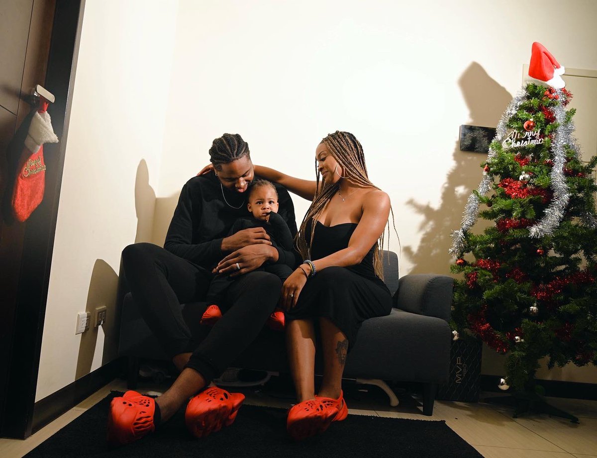 Merry Christmas 🎄🎁🎅🏾🤍