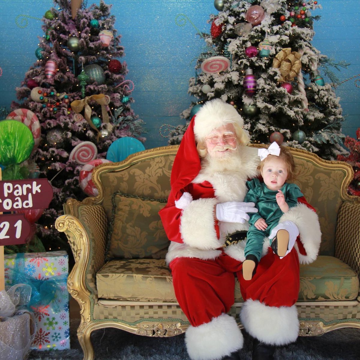 MattOverton_LS's tweet photo. Tru’s first Christmas 🌟

#MerryChristmas #ThankYouJesus https://t.co/wFvn9l1VNp