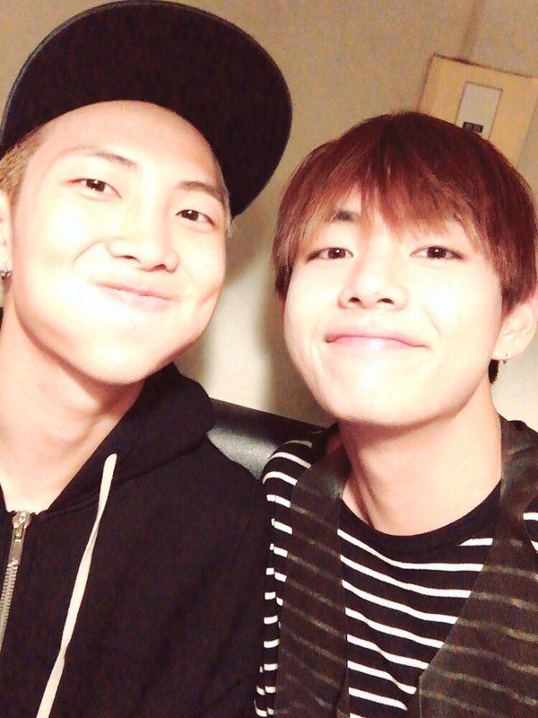 KTHonLoops's tweet photo. Please four of you get well soon 🙏🥺
My all prayers goes to you....take rest and be healthy. We all are here wishing for your recovery and good health.
#GetwellsoonSUGA #GetWellSoonNamjoon #GetWellSoonSeokjin #GetWellSoonTannie https://t.co/3t1Dm1LEBI