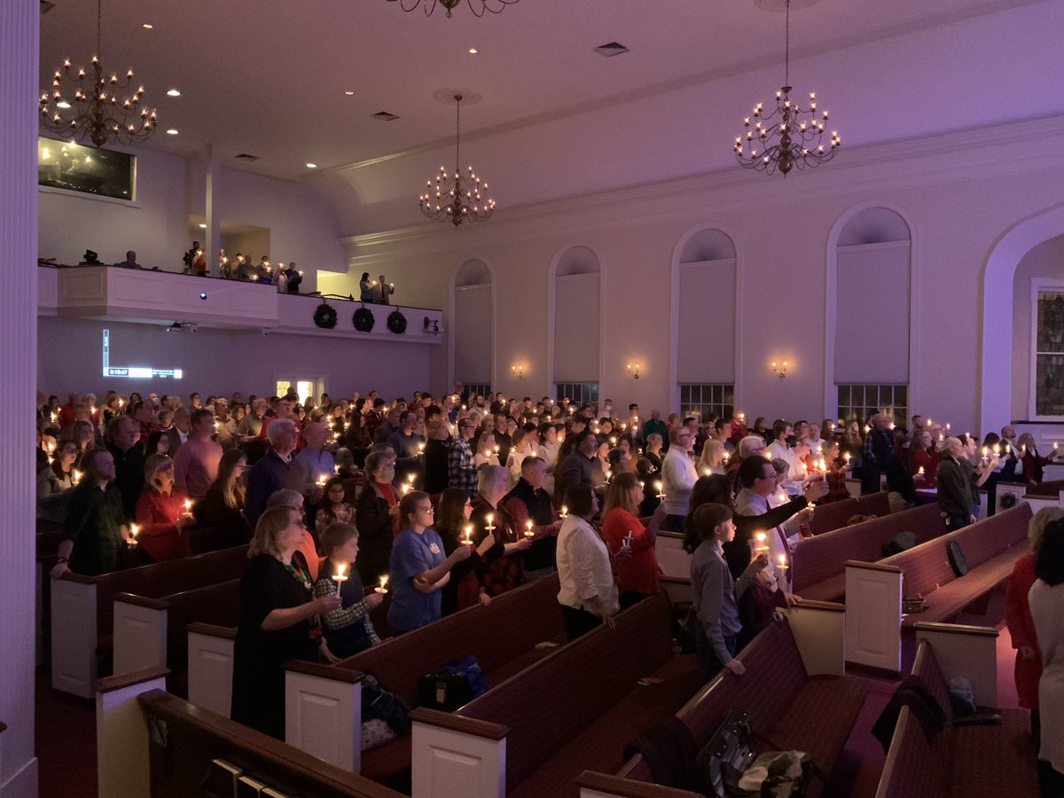 billfort2's tweet photo. Christmas Eve at Shelbyville First Baptist. https://t.co/xeoFEdDOsw