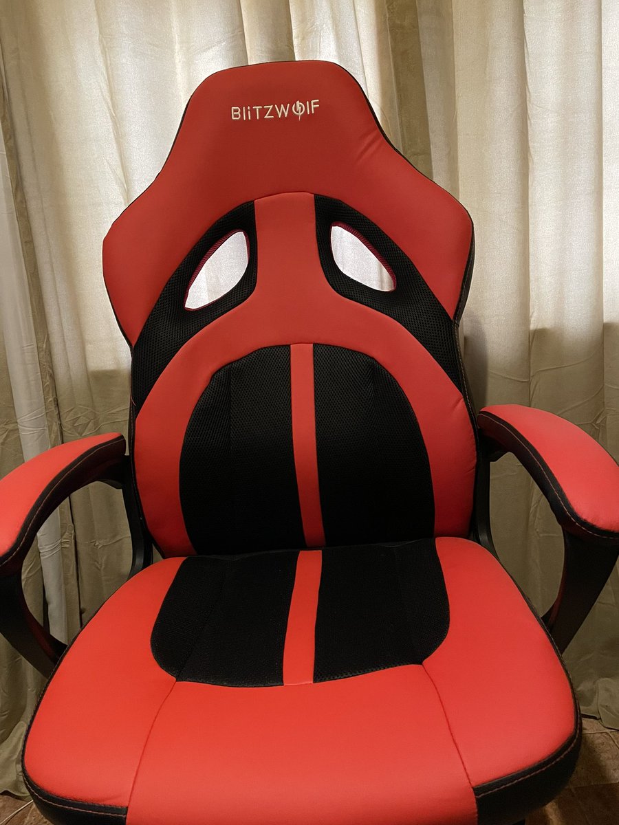 Sh0o7er_1's tweet photo. @BlitzwolfTec lovin the new chair👍 https://t.co/lxFYywZ5si
