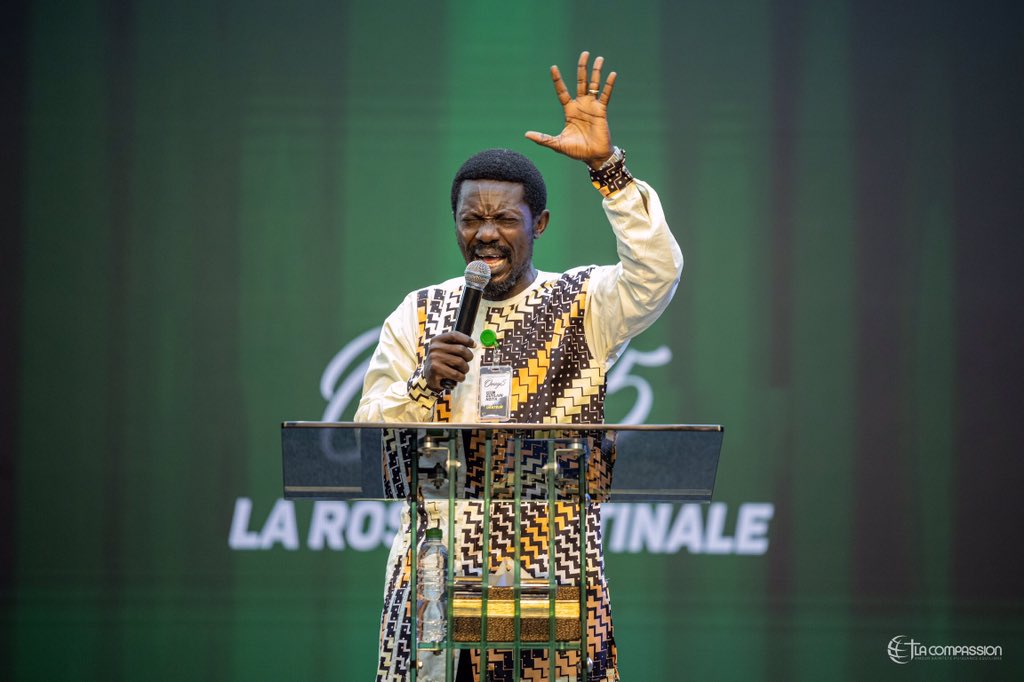 CompassionCrefm's tweet photo. #Omega5 | CLÔTURE
——
Culte du vendredi 24 décembre 2021
Orateur: Pasteur Guylain Nzita
Thème: " La rosée matinale ".
Département du culte matinal. https://t.co/gm12iA1AGJ