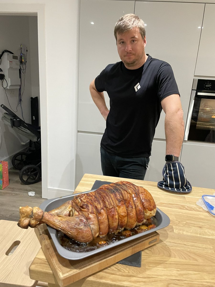 Dan 🐝 tweet media