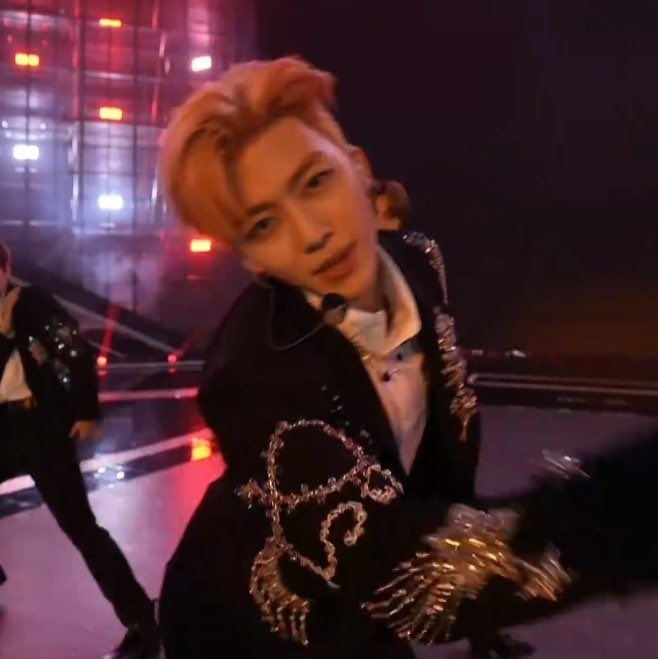 najaeispua's tweet image. สิ้นอีกทีมันจะเป็นไรไป