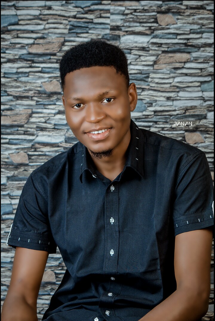 SAMUELIKOJO's tweet photo. It's almost 2years after NYSC without a job.
The street life hasn't been funny but I'm optimistic, my day will break & my sun will set.
Amidst all the troubles of this year, God's faithfulness preserved me
I will be giving out #500MB to 10 of my consistent followers for Christmas https://t.co/w6SR3D1Xzu