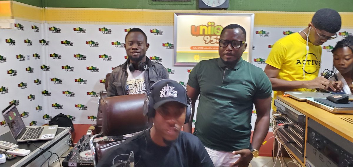 kobengkyereh's tweet photo. It's the #Christmas2021 blast on @Uniiqfm @thegbcghana with @aberolzi, @nic_yaro and @deejaytisco taking over the radio till 5pm and more follows. You can't miss this. Welcome aboard.
#SDGs 
#Partnership 
@cmghana
@londonna99
@ManuellaAmuzu21 https://t.co/E8B1tVyqKf