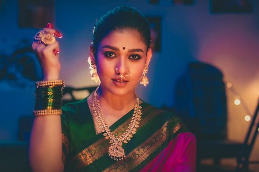 TrendNayanthara's tweet photo. Kudos to all @NayantharaU Fans who Participated in #18YearsOfNayanism tag & Once again a Huge Record Set in Title Tag! 🔥
Thanks to each & every Thalaivi Fans who supported all our pages 🤗❤️#LadySuperStar #Nayanthara https://t.co/yevTHQwN7y