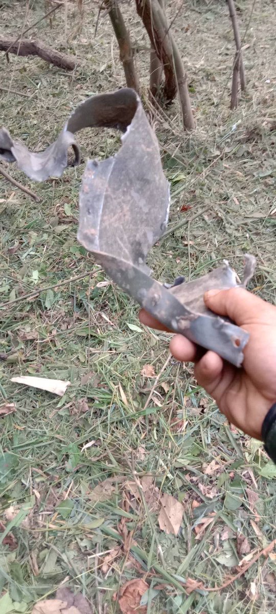 Heavy mortars reportedly were shelled and more airstrikes were taking place today in Karen state on this Christmas Eve. No. Of casualties couldn’t be verified yet. #PropagandaOfWorld  #Dec25Coup #WhatsHappeningInMyanmar