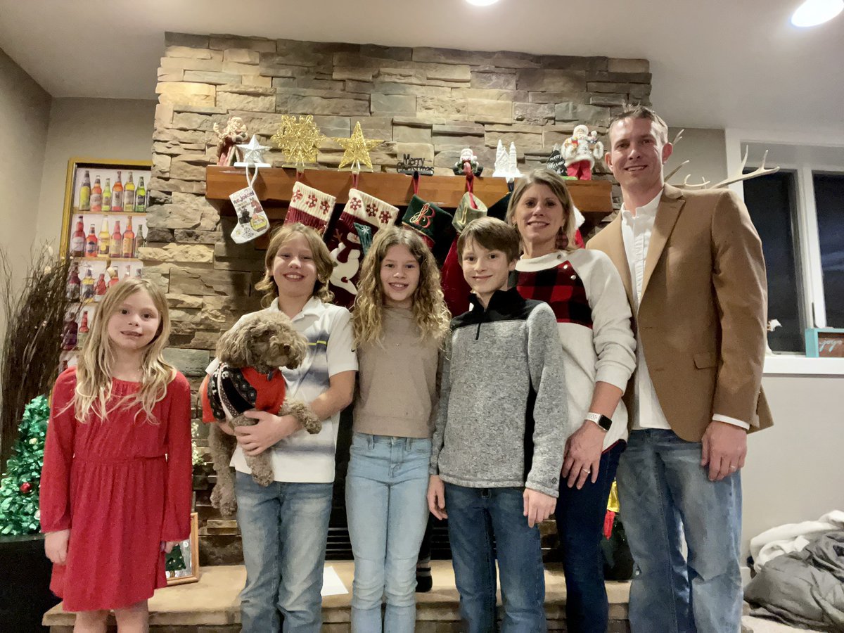 JaredVeurink's tweet photo. Merry XMas 🎅 🎄 https://t.co/p9humuPzmJ