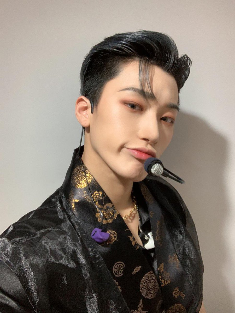 1024zone's tweet photo. [💌] 211225 SN https://t.co/KtTew44tZh