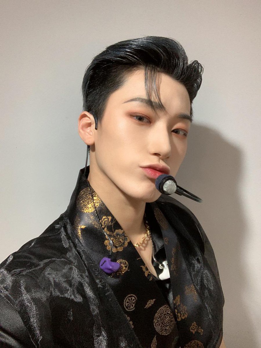 1024zone's tweet photo. [💌] 211225 SN https://t.co/KtTew44tZh