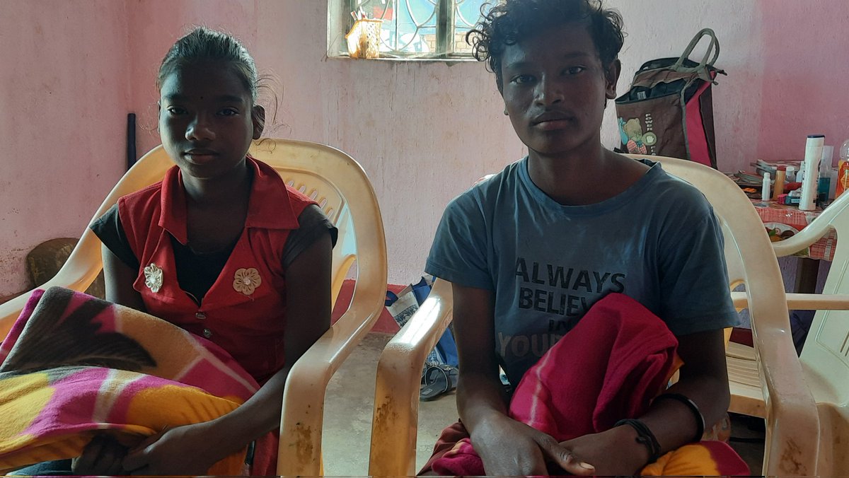 उलगुलान फाउंडेशन द्वारा बूढ़ाहुडिंग एवं जिलिंगगुटू , पंचायत नंदपुर , मनोहरपुर ब्लॉक में कंबल वितरण का कार्यक्रम किया गया जिसमें विधवा अनाथ एवं असहाय वृद्धों को प्राथमिकता दी गई |