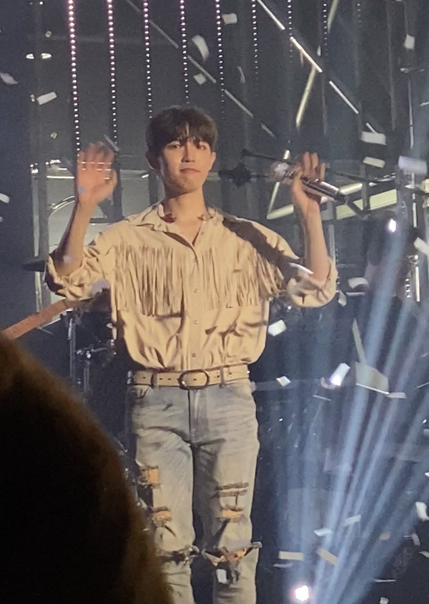 otwochill's tweet photo. ( ＾◡＾)🤳 ⇢👩🏻‍✈️⇢ ( ´༎ຶㅂ༎ຶ`)
#김재환 https://t.co/i3yrJKd9VV