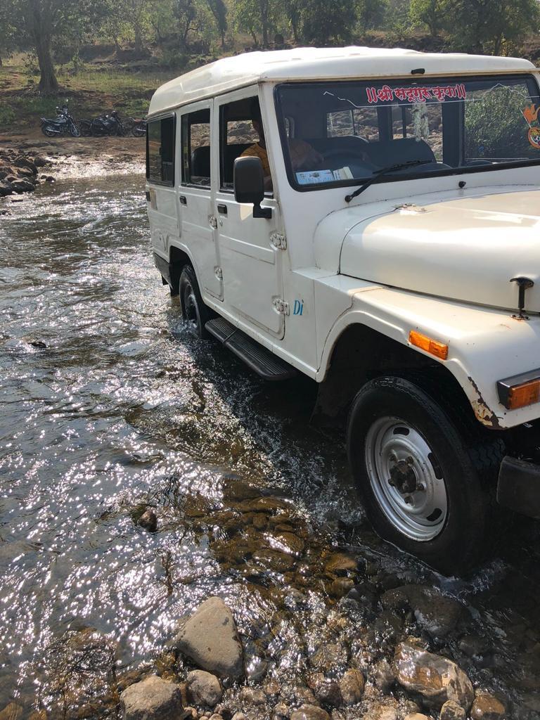 MSInSociety's tweet photo. Today, the drone by Blu Infinity, delivered 300 doses of Covid vaccine at Manmohadi village. To reach this village, health officers need to cross a river and walk on foot for almost 3 Kms. They were able to do it within 9 mins
#InnovationForEveryone #essentialhealthcare #COVID19 https://t.co/kOgQaKZ50y
