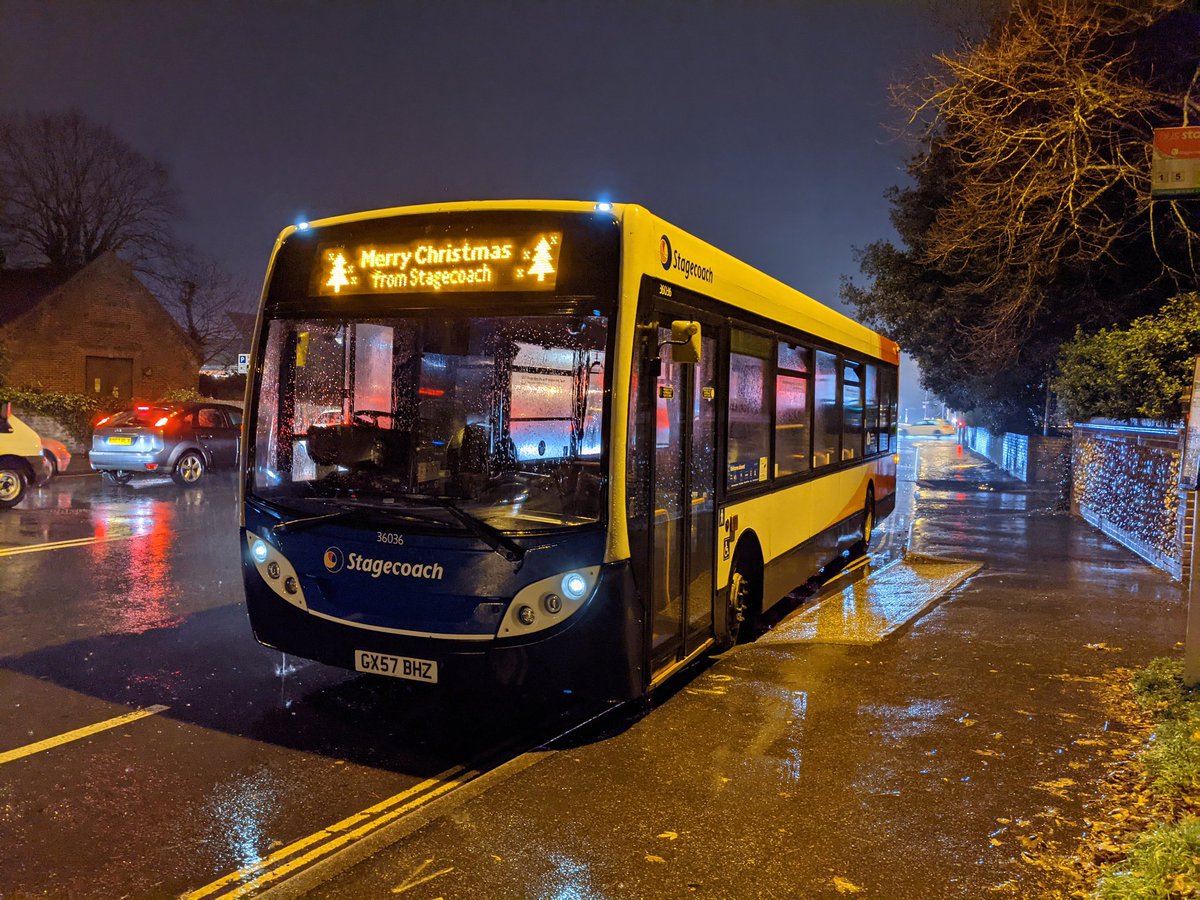 Emily Hornett ✈️ 🏳️‍⚧️ tweet media