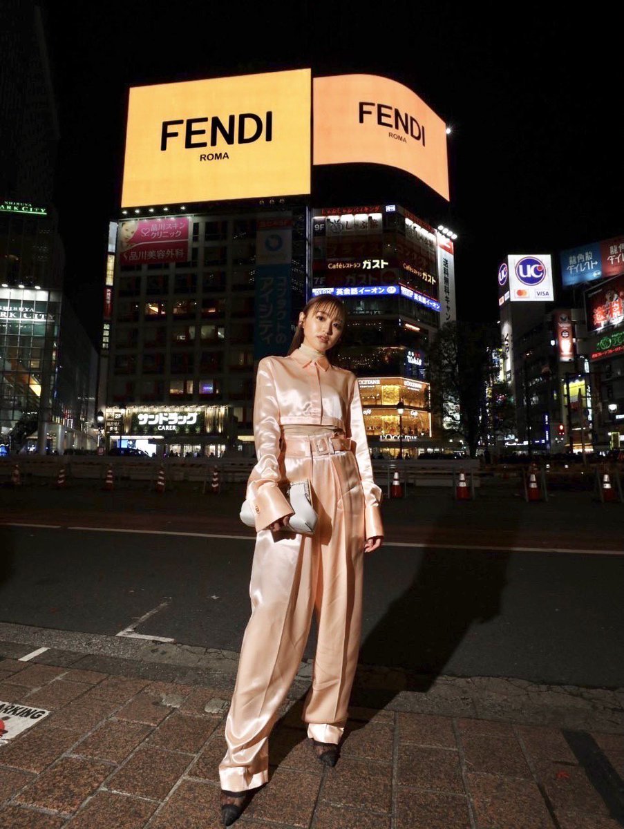 merry Xmas フェンディがニューヨーク、上海に続き、3都市目の東京で