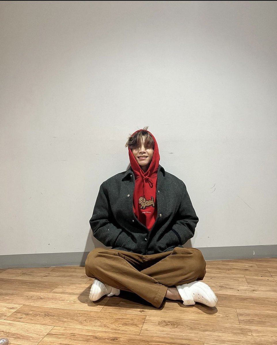 NCTFR's tweet photo. 📸 — #JONNHY
➥ 251221 ; INSTAGRAM
Jonnhy a posté sur son compte ☺️
《 Joyeux Noël !!》
@NCTsmtown https://t.co/eYxjgDWoh6