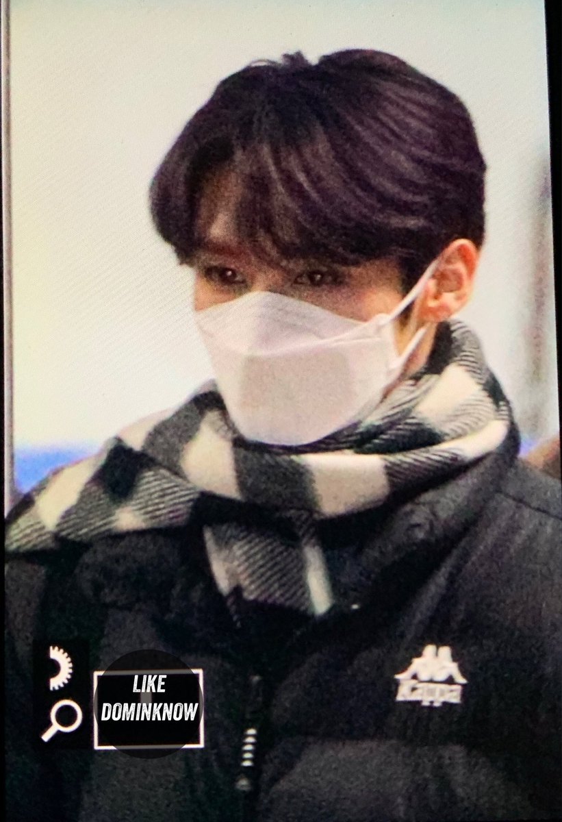 likedominknow98's tweet photo. 211225 가요대전 퇴근 

#스트레이키즈 #리노
#StrayKids #LeeKnow https://t.co/oi5wCNfKMV