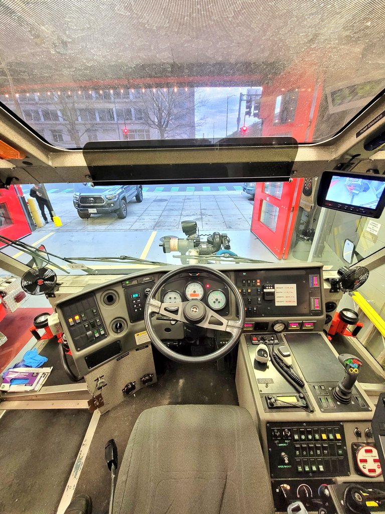 Merry Christmas peeps! Driving this sleigh for the next 24 hours... if shit goes down, feel free to call for me. #MakingBubbles #DCFD #Foam2 😂😂