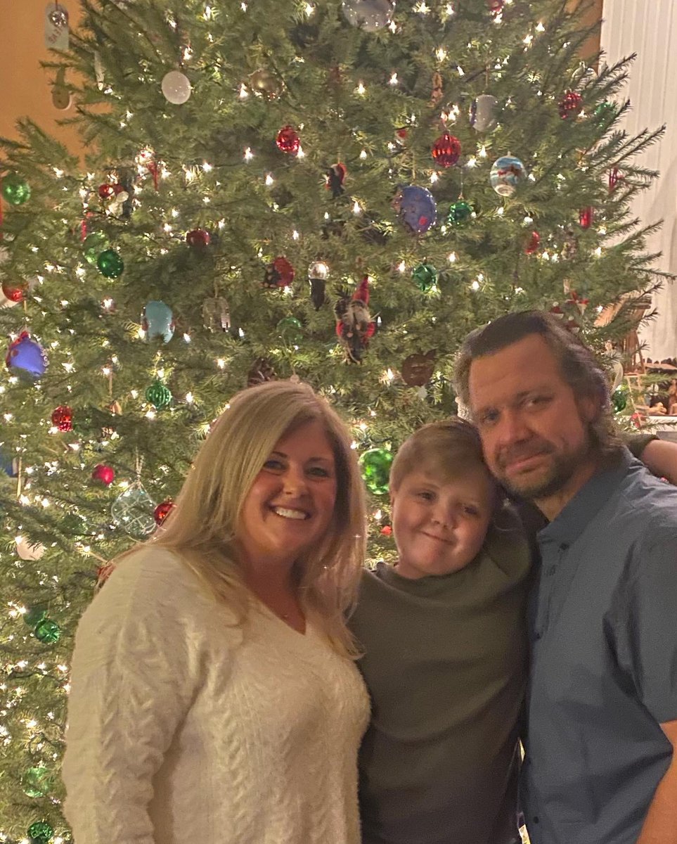 HMateSoftball's tweet photo. Wishing you All a Very MERRY CHRISTMAS 🎄 🎅🤶 https://t.co/beIwmOB6Nm