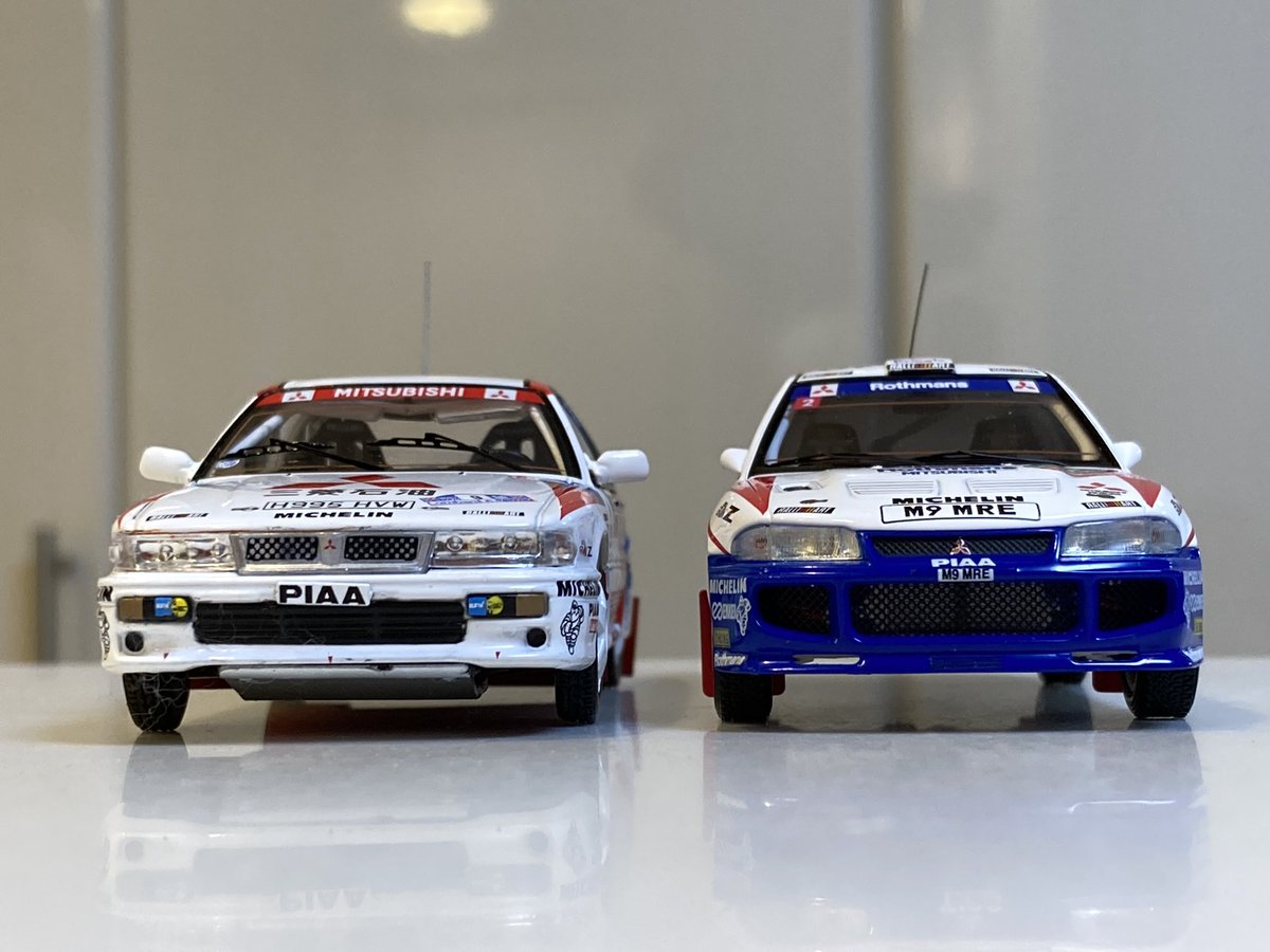 say_row_gun_toy's tweet photo. ホイールベースとオーバーハングの違いが一目瞭然ですが、巨大なギャランを振り回すエリクソンのファンでした。#galantvr4 #lancerevolution #ixomodels #hpiracing #kennetheriksson https://t.co/XJwFJmhirA