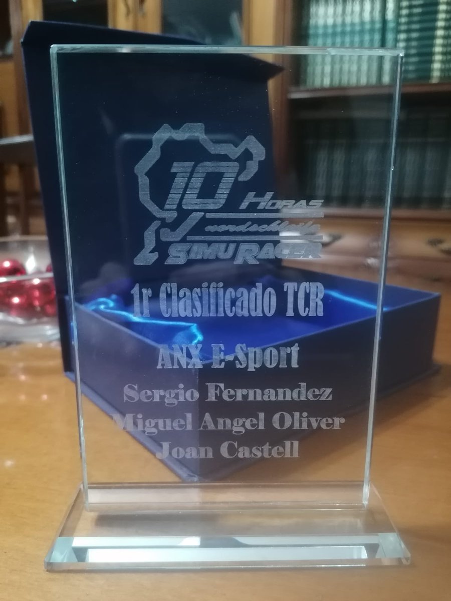 Gran equipo y grandes simracer en una gran carrera. Inmejorable

#10hnordschleife <a href="/SimuRacer/">SimuRacer</a>

🚘<a href="/kel_mago/">Kel</a> 
🚘<a href="/Sergio14585825/">Sergio Fernandez Roldan</a> 
🚘<a href="/Joan04C/">Joan</a> 

#YellowANX

@KronosSimracing