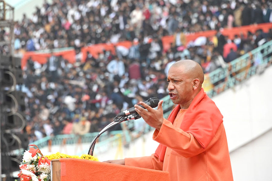 myogiadityanath's tweet photo. नए युग का सृजन युवकों तुम्हारे हाथ में है... https://t.co/CGqiVBag12