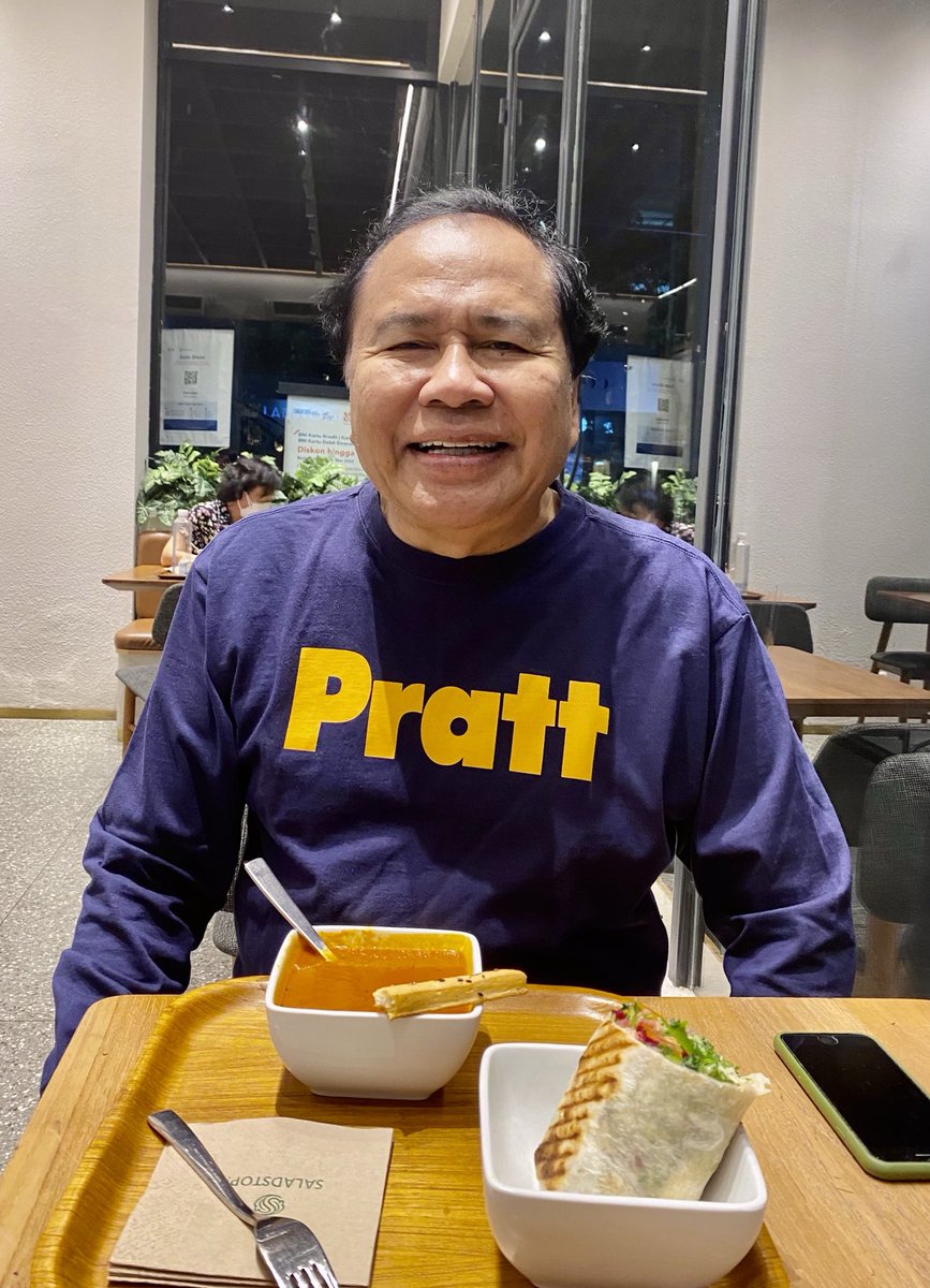 RamliRizal's tweet photo. Makan malam sehat 🙂 https://t.co/Vr99l4yxl1