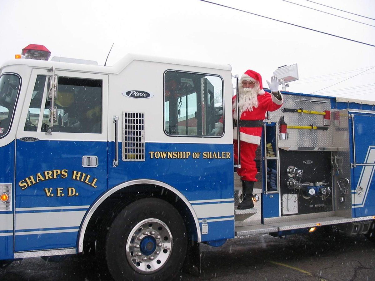 station263's tweet photo. Merry Christmas everyone https://t.co/i9vd5FF2uE