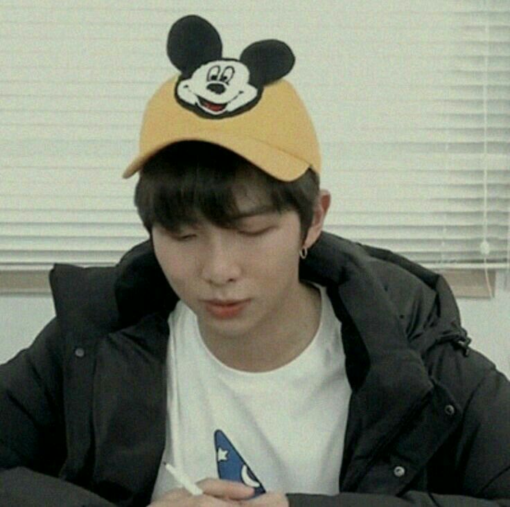 army_toqa's tweet photo. GET WELL SOON NAMJOON
GET WELL SOON JIN
GET WELL SOON YOONGI
#GetWellSoonNamjoon
#GetWellSoonJin
#GetWellSoonYoongi.٫ https://t.co/B7ItzTGIcg