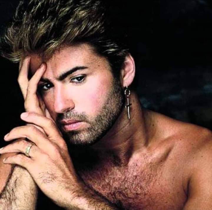 TodayThatWas's tweet photo. Dec. 25/2016 - Singer, songwriter &amp; producer George Michael passed away. https://t.co/AWUGPbugkk