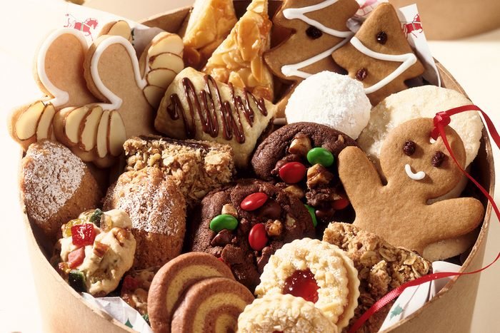SDWinchesterMOL's tweet photo. Merry Christmas!
Just went out with Miracle and changed back into sweatpants and shirt. Gonna enjoy Christmas morning with what's left of the Christmas cookies Alex and Patience made for us. And I'm gonna fight Sam over Christmas movies we should watch! (DIE HARD!) https://t.co/tLS0xRPECr