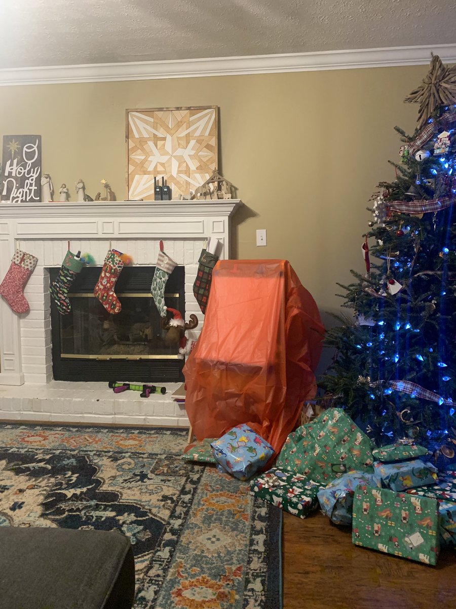 logankstewart's tweet photo. Happy Christmas! Nothing will be able to separate us from the love of God in Christ Jesus our Lord! https://t.co/oZovfcPcoW