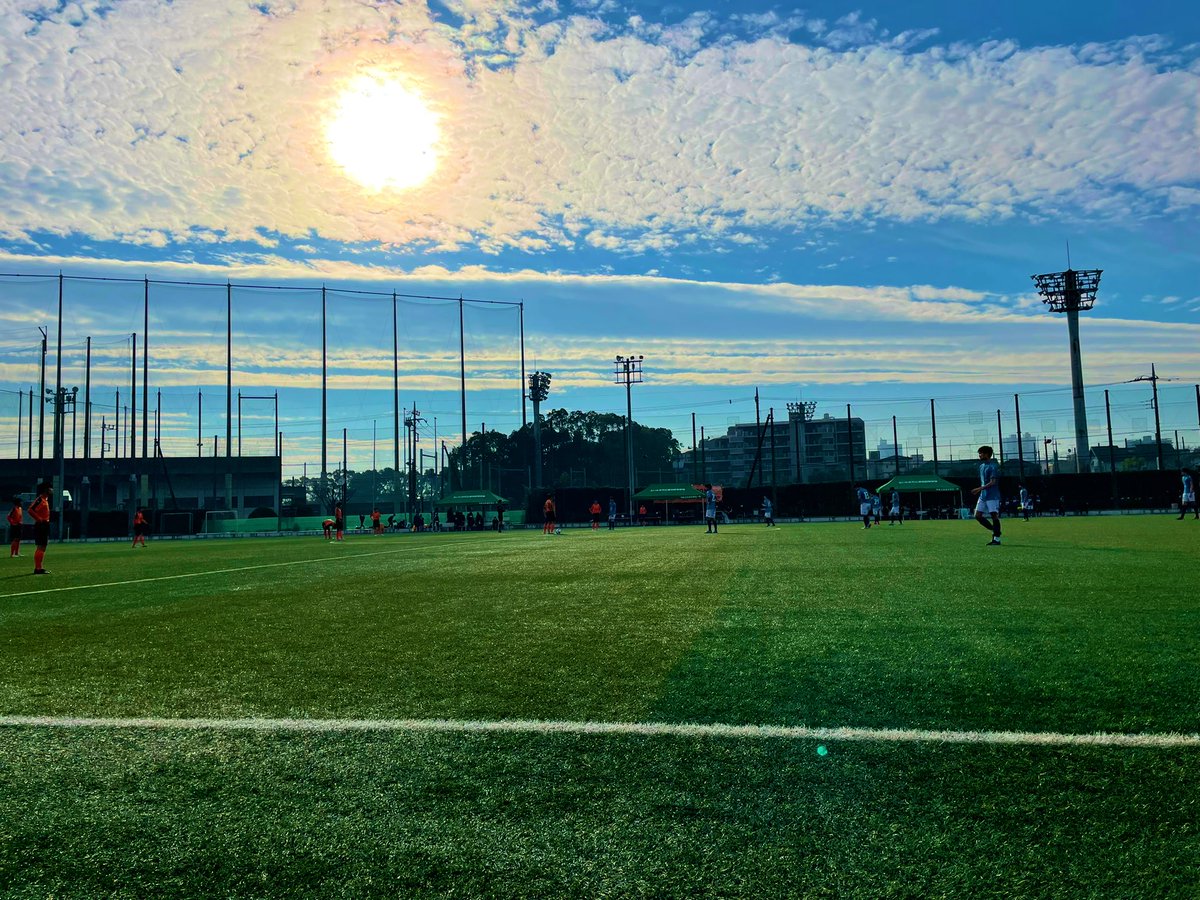 TakahiroUEMOTO's tweet photo. 今年ラストの京都橘大学の活動。
スカウトとインカレ決勝観戦。
来年は飛躍の年に！

＠2016ktfc 
@KH8809 @verventoshimizu @yamachan__10 @satokai19961024 @a_izm2 @koudai0_koudai https://t.co/Ko9DwdmwJt